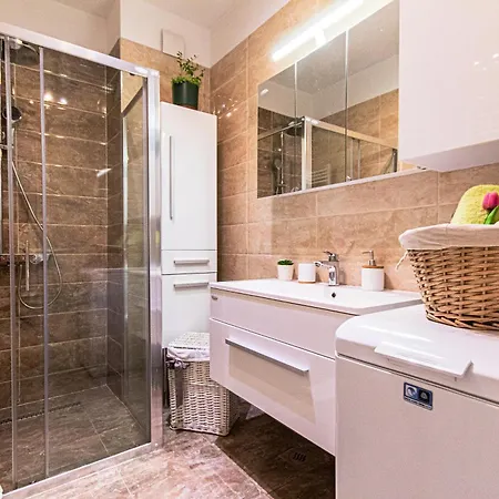 Apartament Stylish Oliva On Bacvice Near Old Town Split