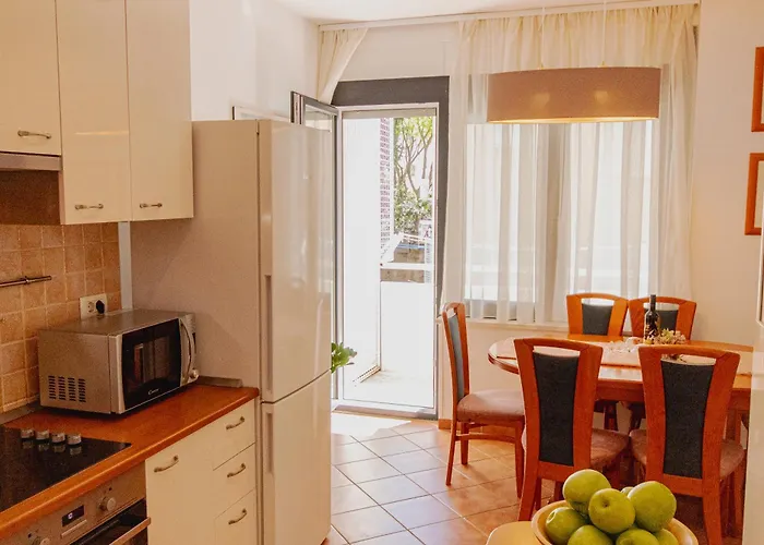 Stylish Oliva On Bacvice Near Old Town